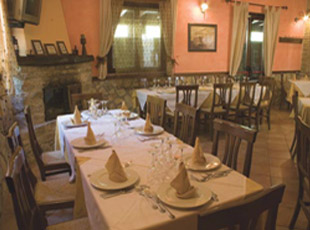 photo of the restaurant of the santa venera farmhouse of palermo in sicily