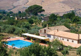 pictures of the pool and farmhouse panorama